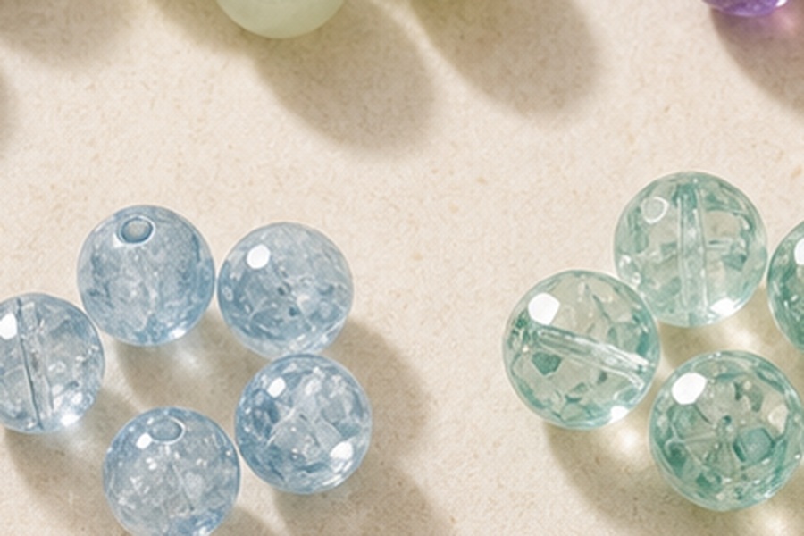 Natural crystal bead material close-up for JewDIY custom bracelets